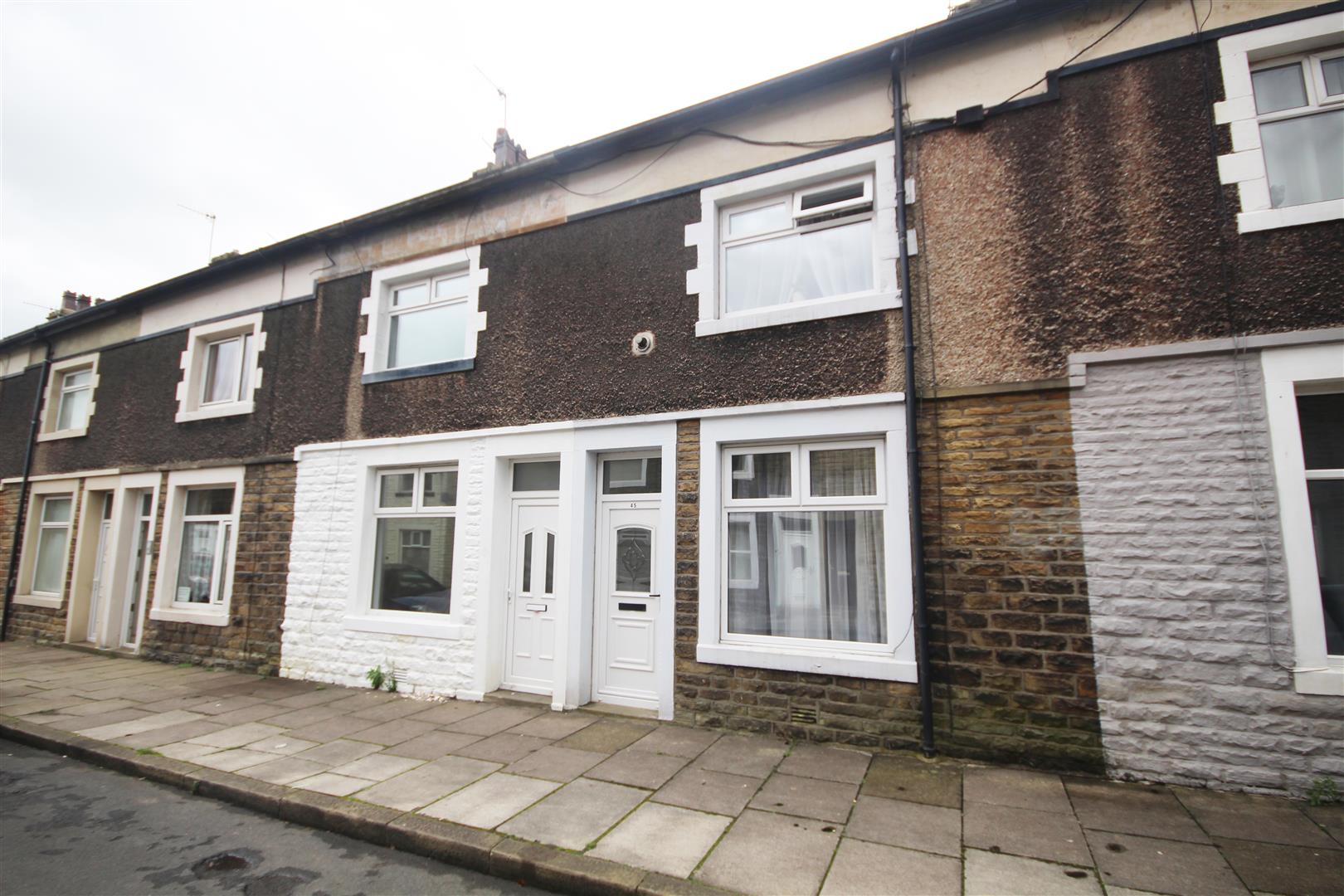 2 bedroom terraced house To Let in Barnoldswick - IMG_8828.jpg